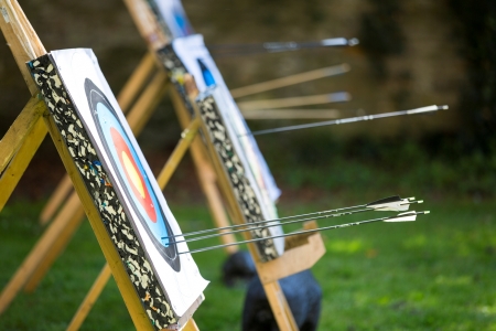 Das Kreismuseum und die Jugendherberge Wewelsburg laden zum Familientag an der Wewelsburg am Sonntag, den 15. Juni von 11 – 16 Uhr ein. Auf dem Programm stehen museums- und erlebnispädagogisches Angebote und „Tag der offenen Tür“ in der Jugendherberge ( ©Kreismuseum Wewelsburg, Lina Loos)